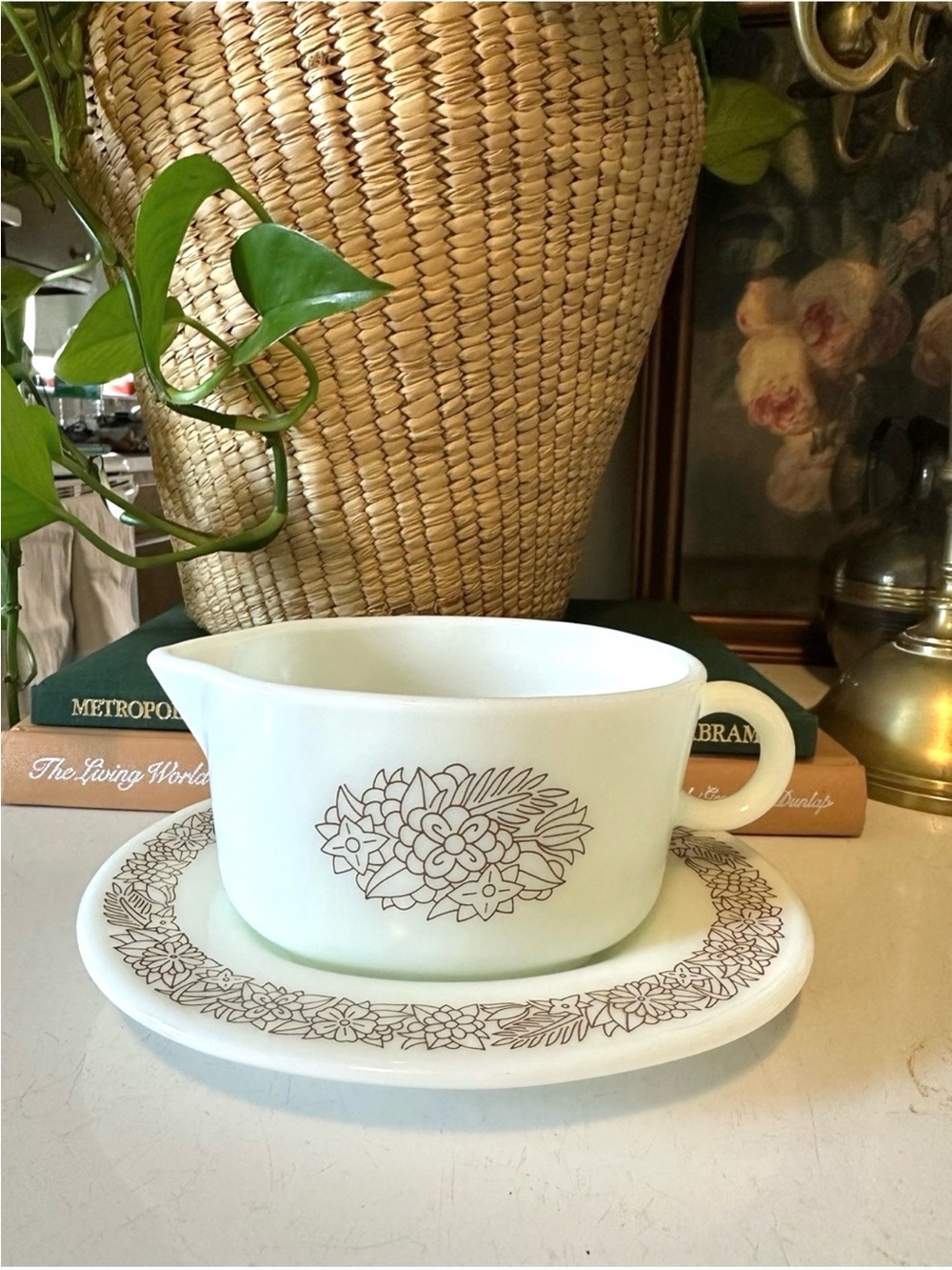 Pyrex Vintage Woodland Brown Gravy Boat and Under Plate